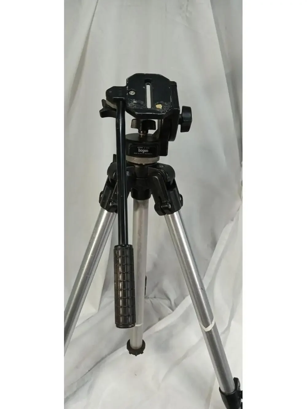 Bogen Manfrotto 3126 Fluid Head Video Camera Tripod Made in Italy Professional